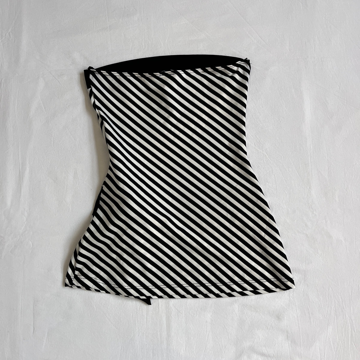 black & white strapless top
