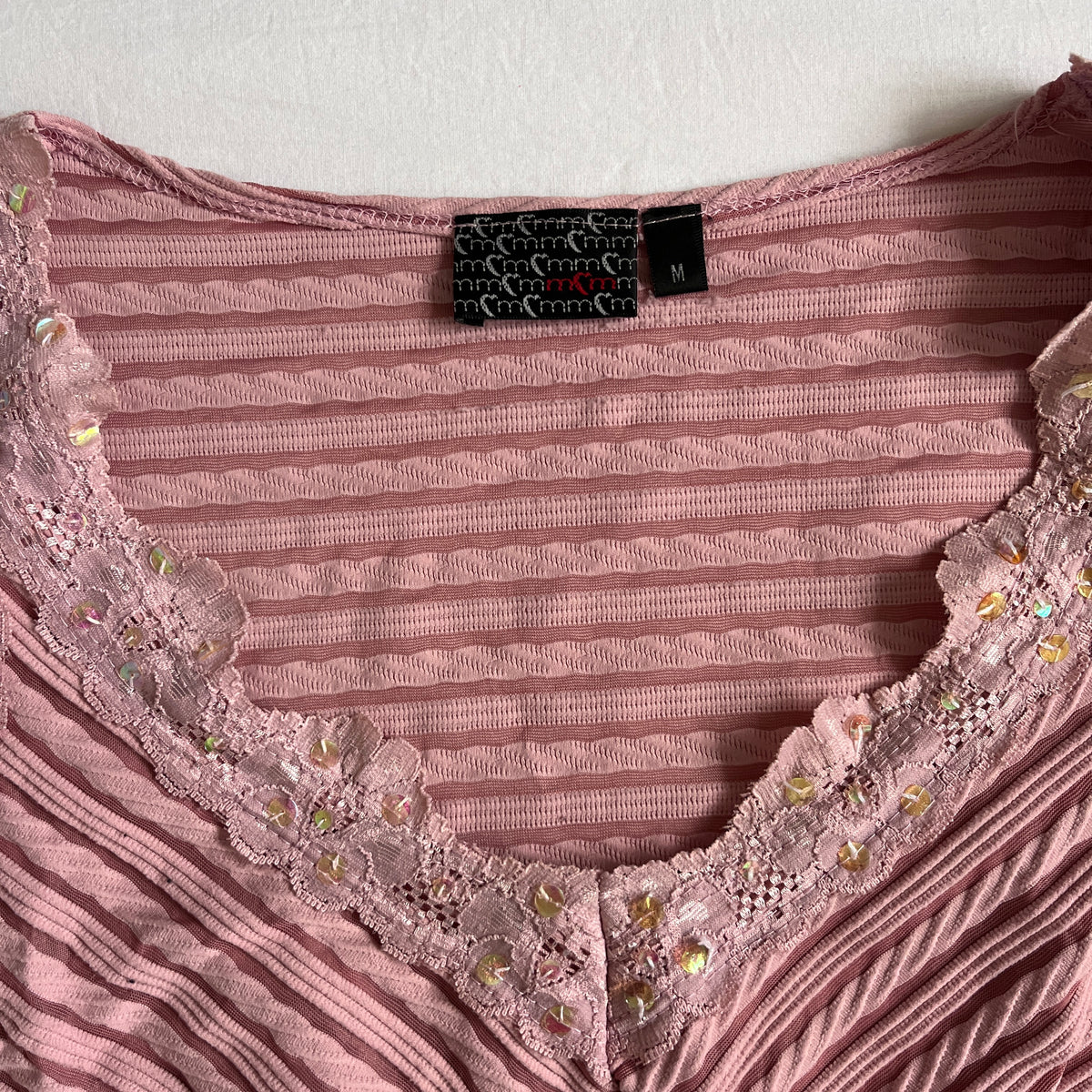 pink striped lace trim top w/ sequins